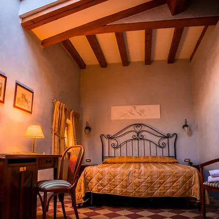 Della Robbia Hotel 3*