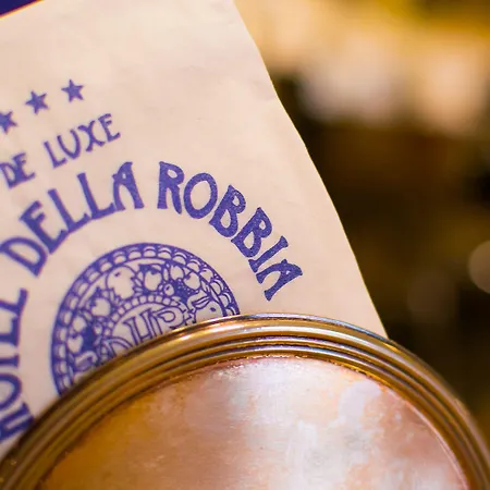 Отель Della Robbia Флоренция