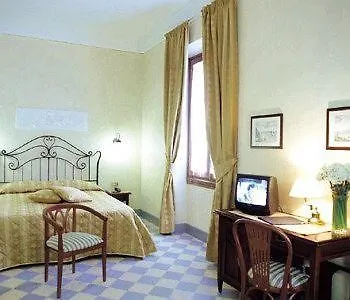 Della Robbia Отель 3*