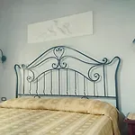 Numa Florence Della Robbia Aparthotel