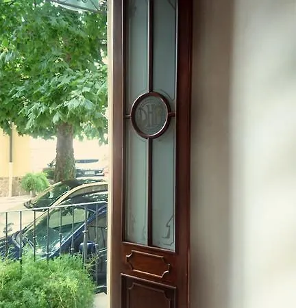 Numa Florence Della Robbia Apartahotel 3*