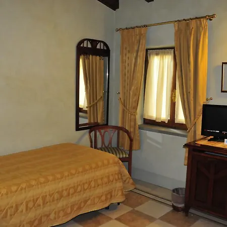 Della Robbia Hotel