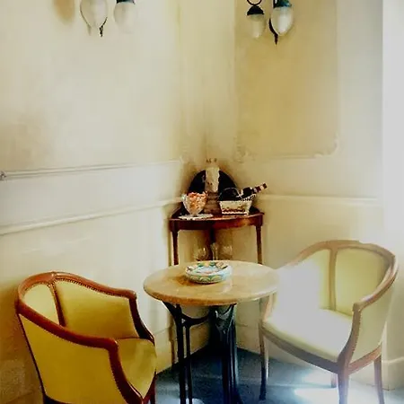 Della Robbia 3*