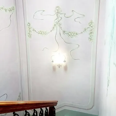 Della Robbia 3*