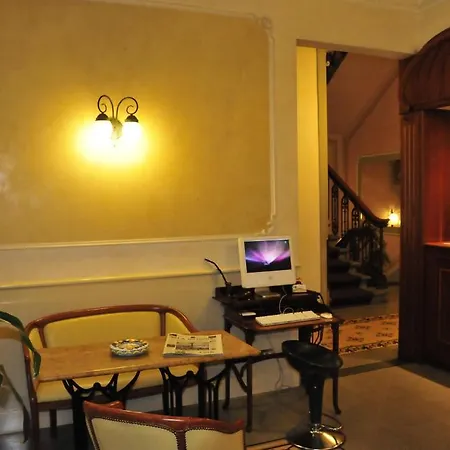 Della Robbia Hotel